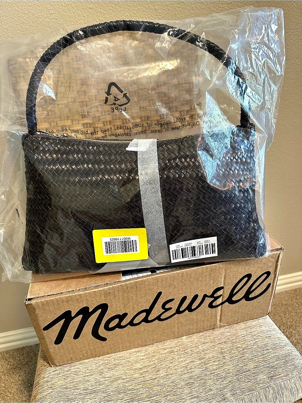 ☀️ New! MADEWELL Signature Woven Zip Top Shoulder Bag in Coffee Bean - Picture 2 of 10